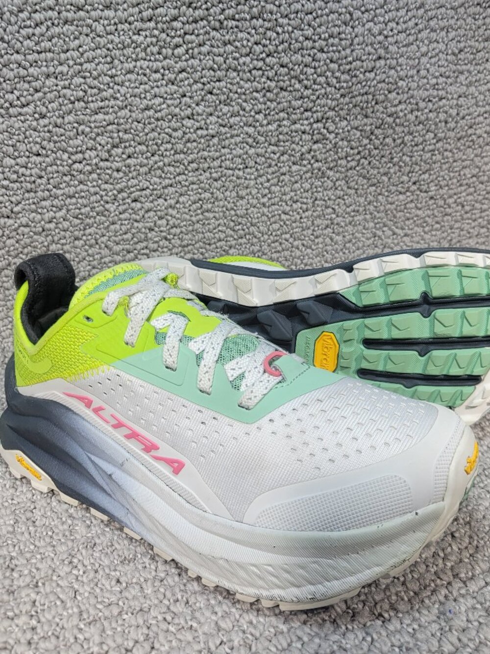 Altra Olympus 6 Women's US Size 8 Gray Lime Trail Running Shoes AL0A85NK2 - Picture 9 of 11